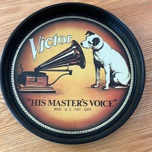 RCA Victoria round tray